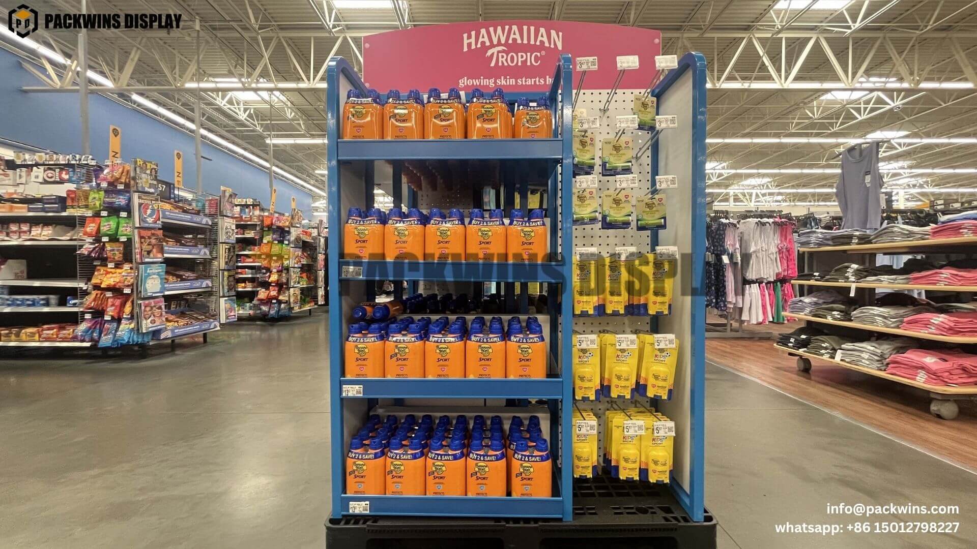 Permanent Retail Display Features A high-end permanent display for electronics in a store